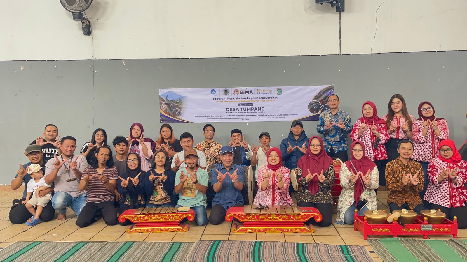 UWG Bekali Masyarakat Desa Tumpang dengan Literasi Keuangan, Dorong Organisasi Budaya Lebih Transparan dan Mandiri